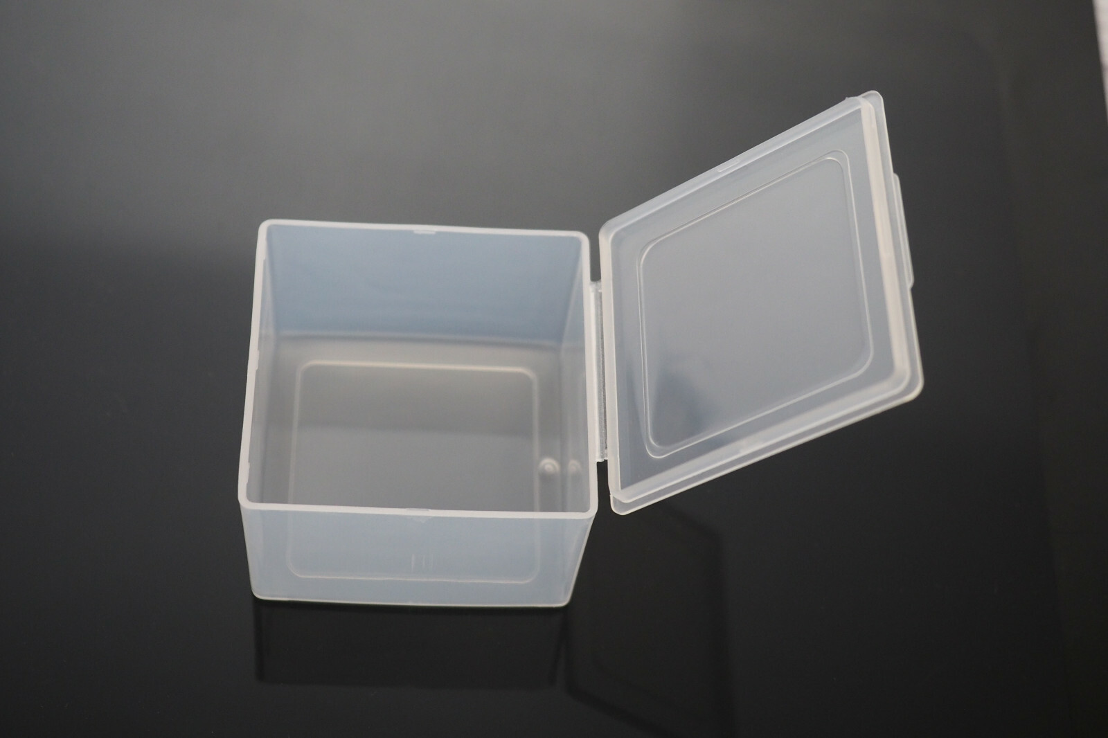 4PCS Square Plastic Storage Container Box DIY Coins Screws Jewelry Charms Travel
