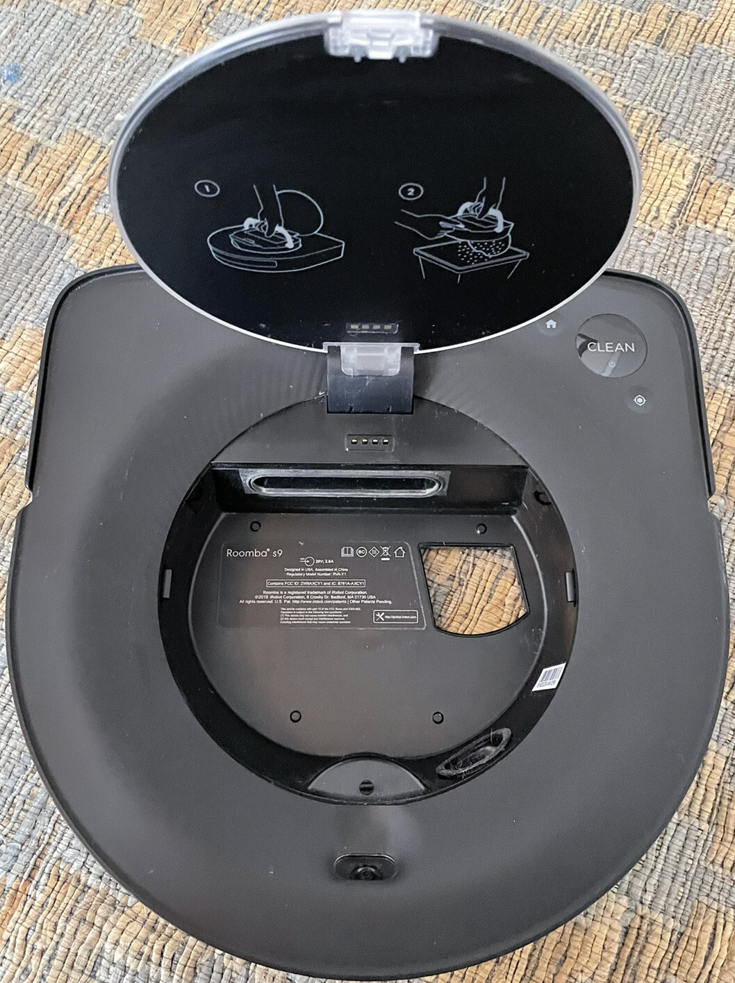 iRobot Roomba S9 Robot Vacuum Cleaner 115W – Black Barely Used