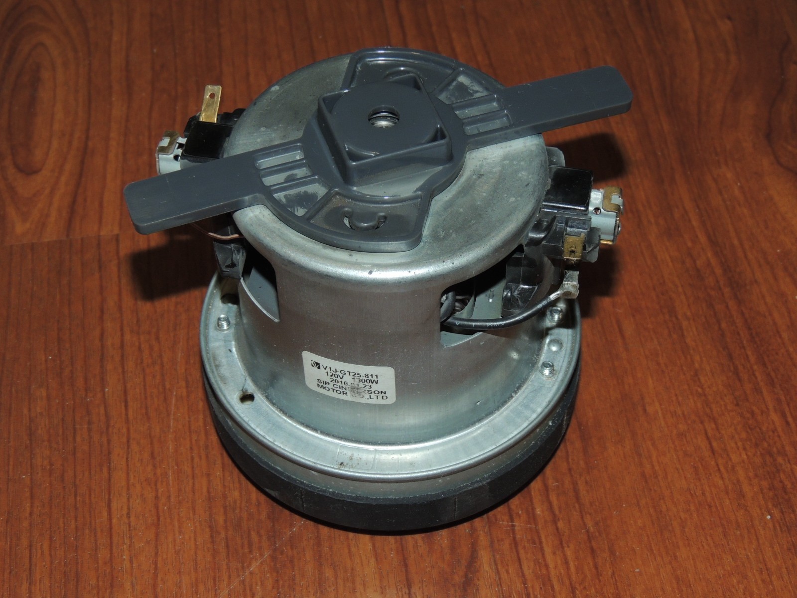 Genuine Motor V1J-GT25-811 120V 1300W – Hoover UH72400 UH72401 UH72405 Vacuum