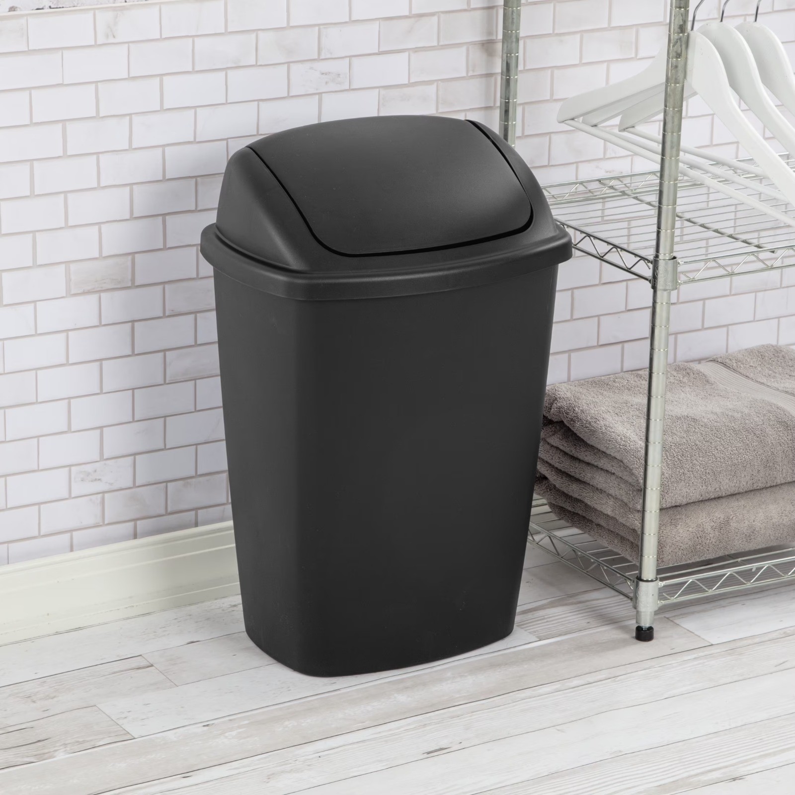 Kitchen Trash Can, 7.5 Gallon Plastic Garbage Bin with Swing Top Lid, Black