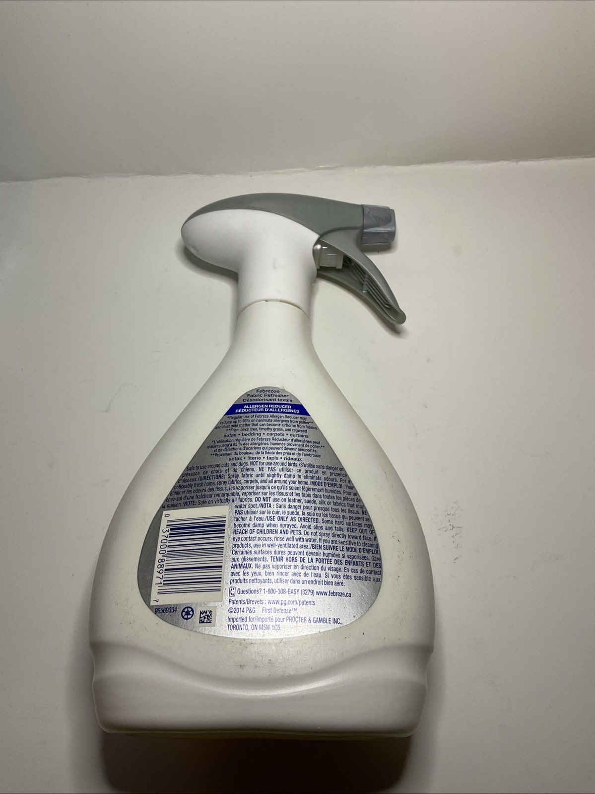 Febreze Allergen Reducer Fabric Refresher Spray 27 Fl Oz. New