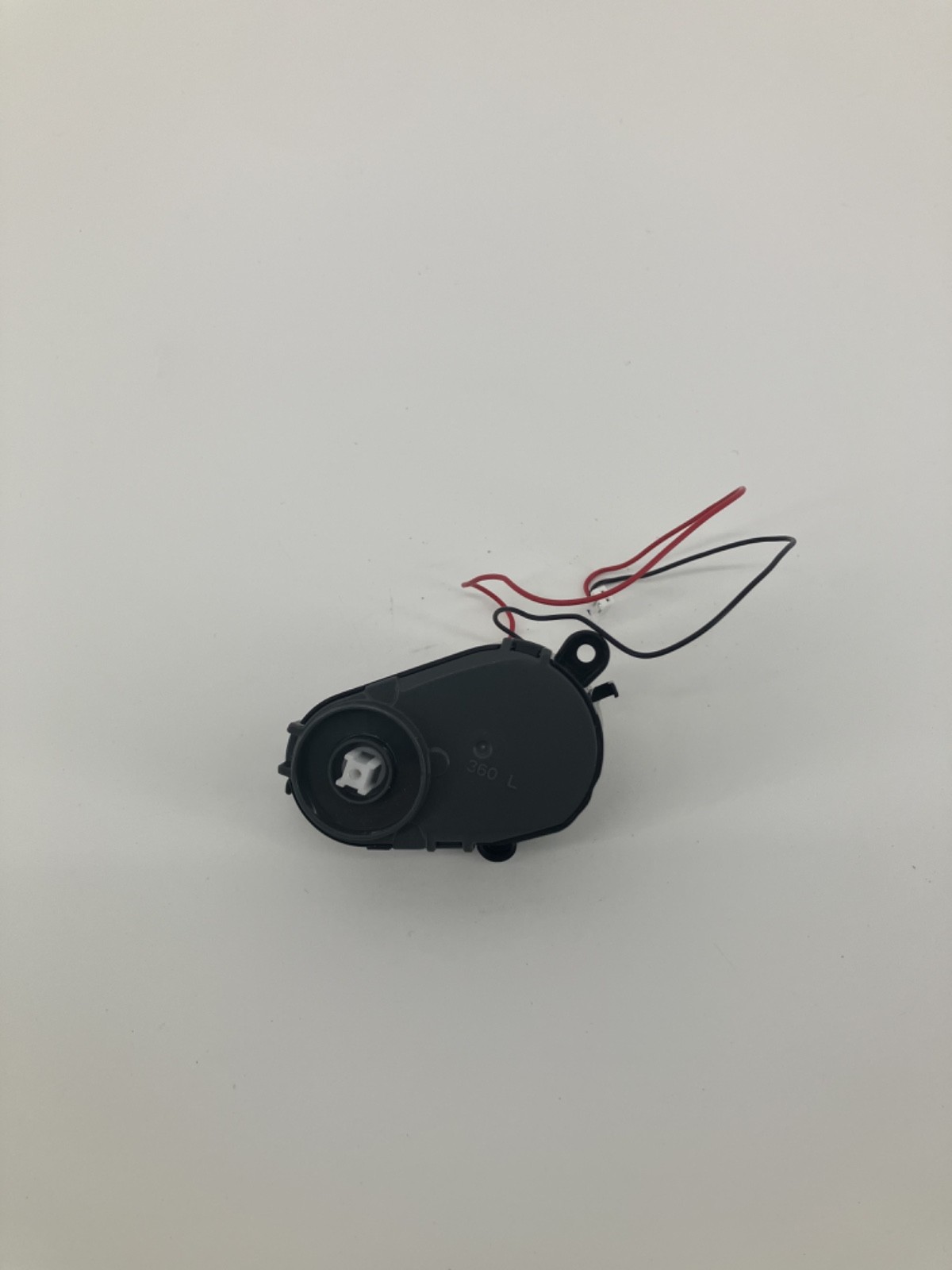 Shark Matrix Robot Vacuum Side Brush Motor UR2450WS OEM Replacement Part