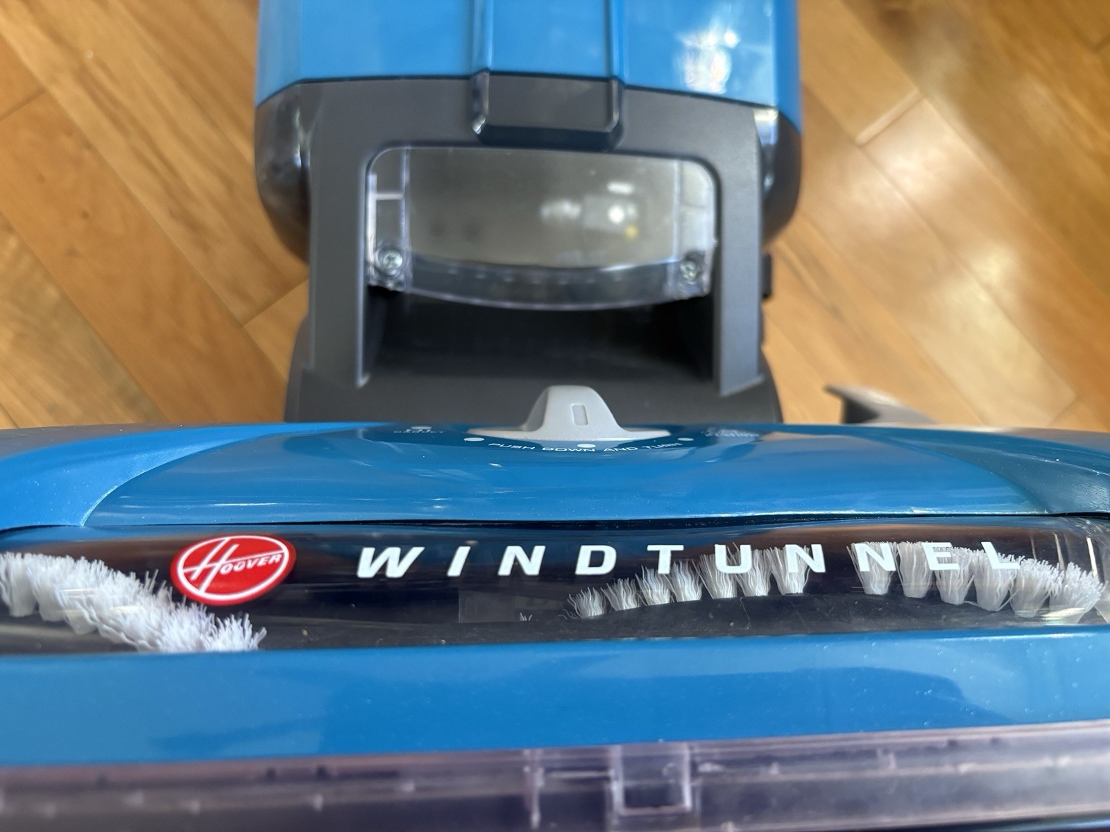 Hoover WindTunnel Tempo Vacuum – Upright Bagged -UH30301 in Miami.