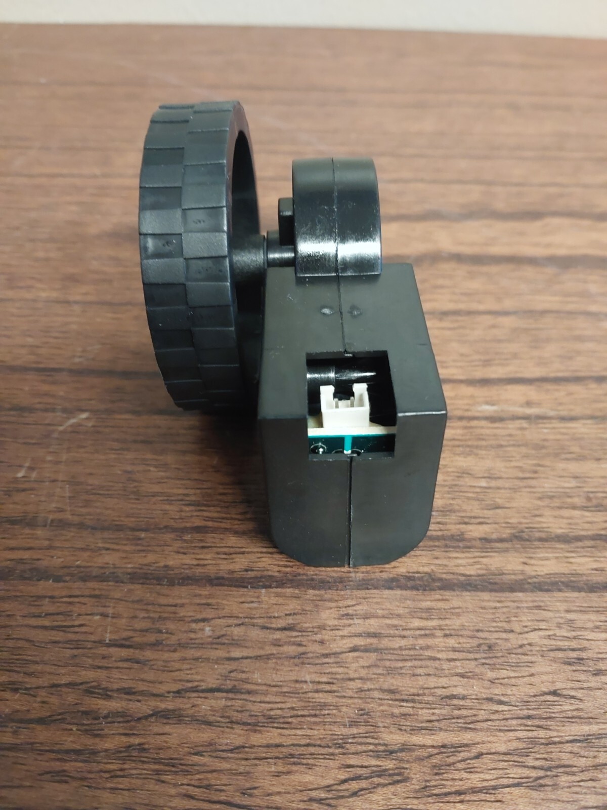 Pure Clean PUCRC25 Robot Vacuum Cleaner – LEFT WHEEL REPLACEMENT PART Only