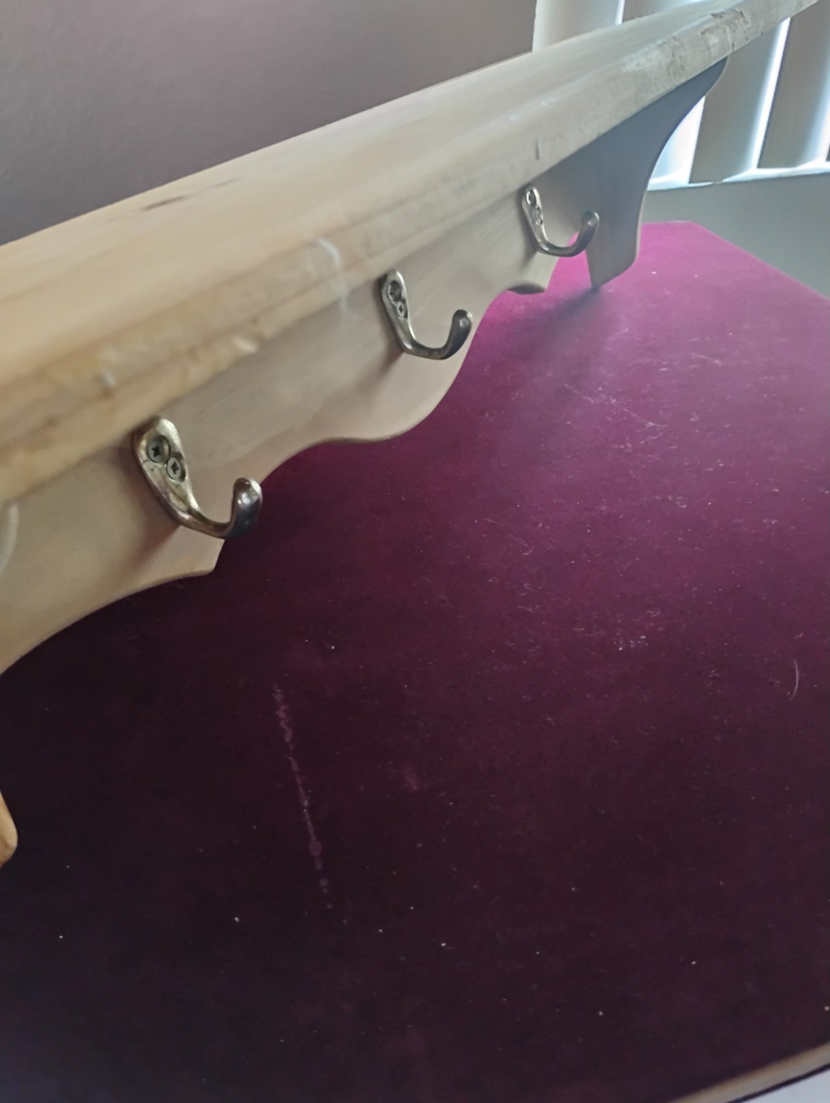 Wooden Coat And Hat Hanging Rack And Shelf. 23″ In Length , 3 Double Hooks Read