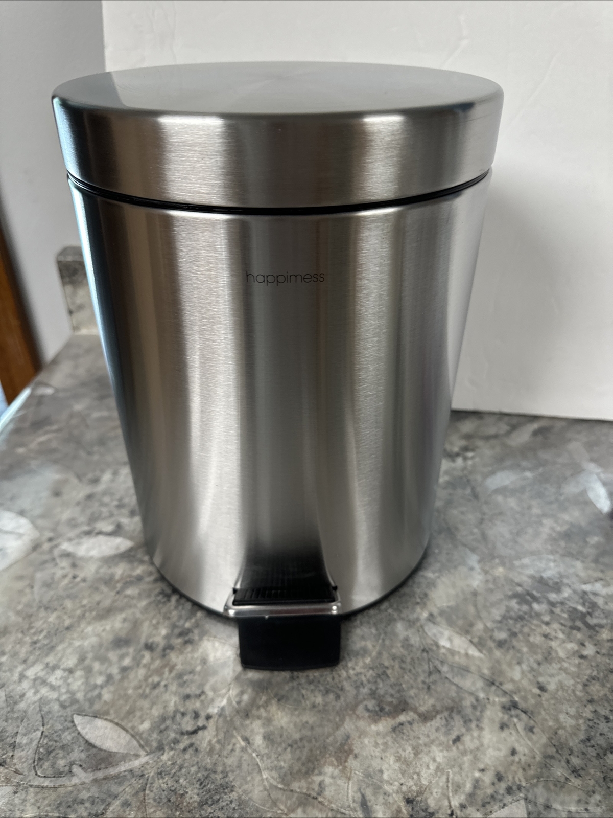 HAPPIMESS Round 5L 1.3 IS GALLON Soft-Close Lid Mini Trash Can STAINLESS STEEL