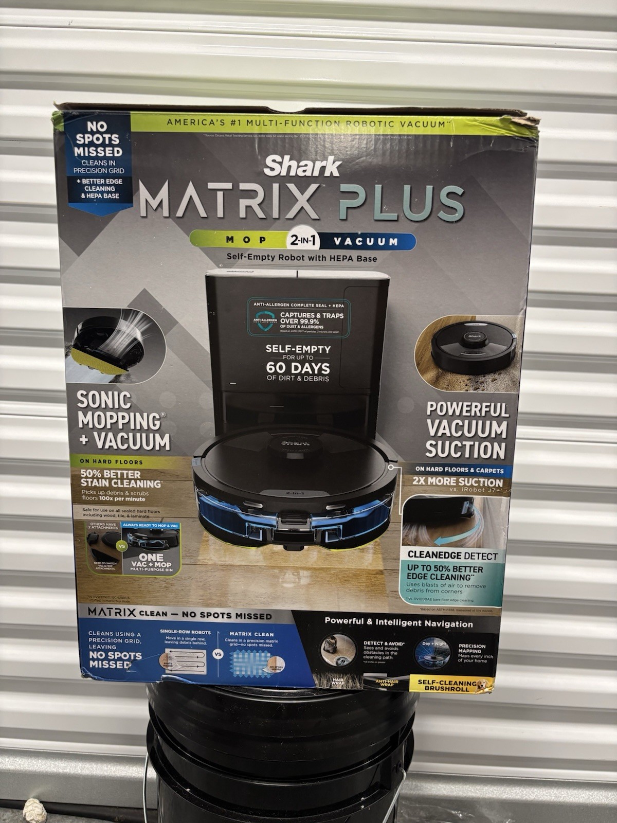 Shark AI Ultra 2in1 Robot Vacuum & Mop – Black (RV2610WA)