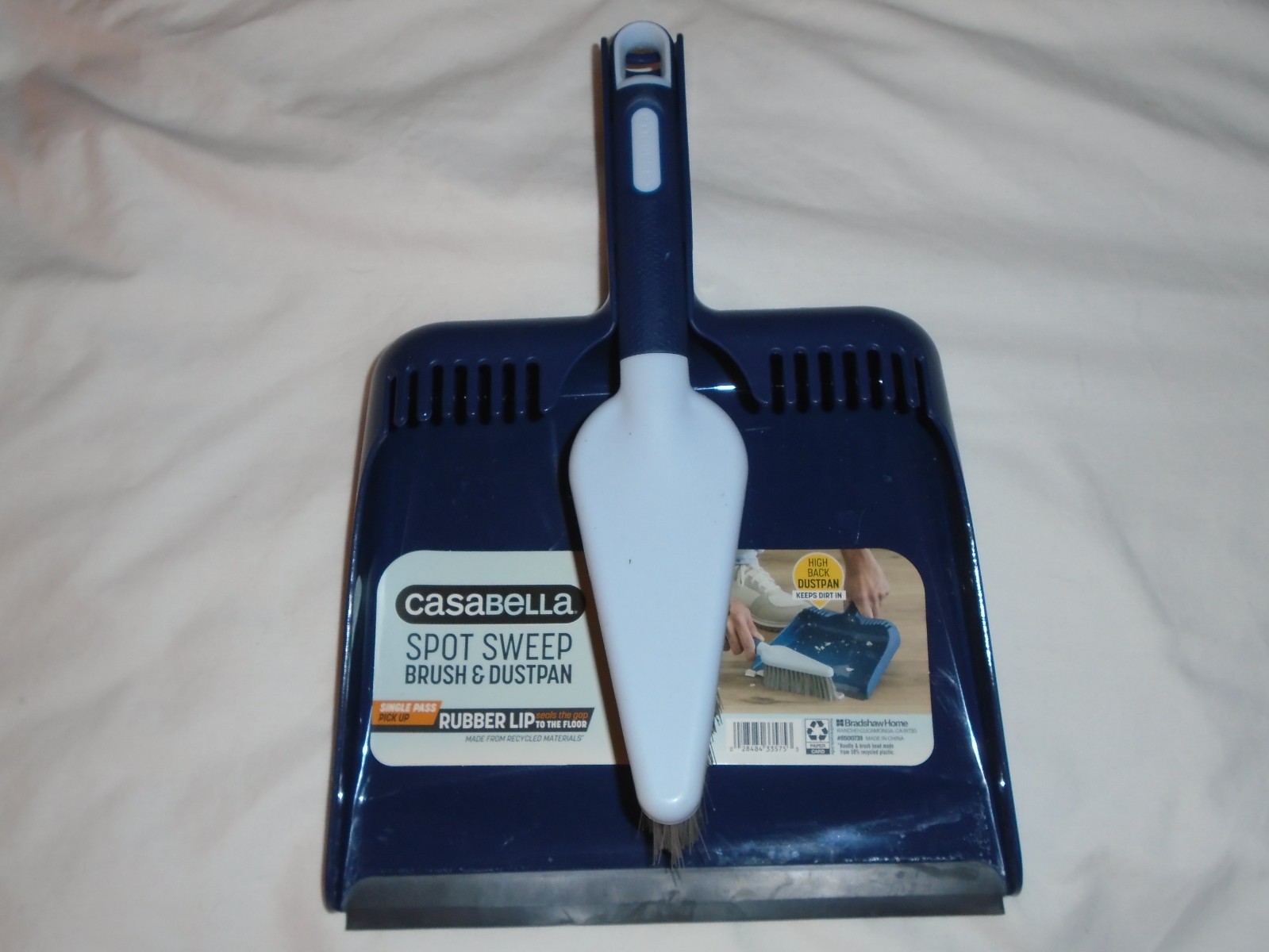 Casabella #8500739 Spot Sweep Brush & Dustpan – NEW.
