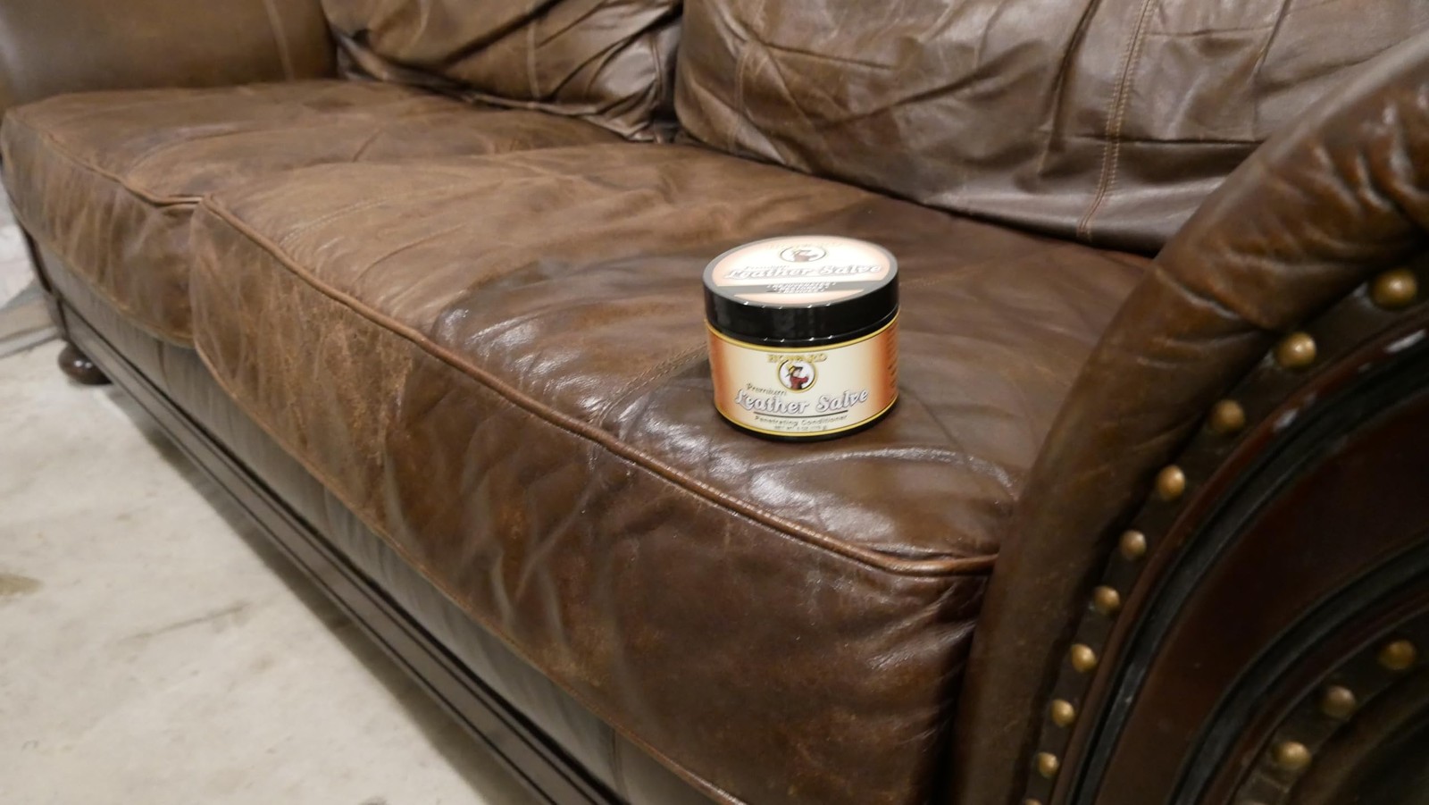 Salva Para Cuero Howard Premium, 6 Oz