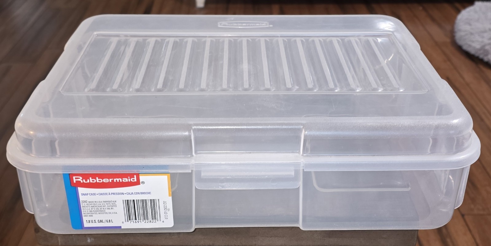 Vintage Rubbermaid Clear Plastic Snap Case 1995 Hinged Storage Container 2282