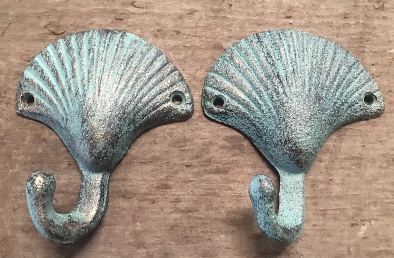BLUE GREEN SEASHELL BATHROOM KITCHEN HOOKS ocean clam sea shell beach cast iron