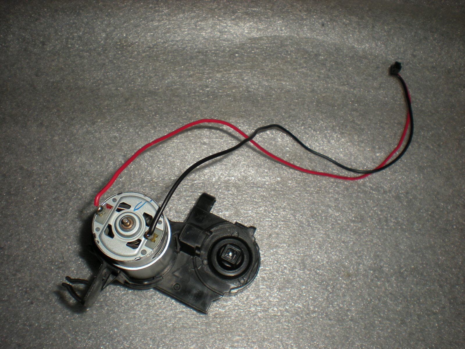 Genuine OEM Shark RV754X01US ION Robot Vacuum Main Roller Brush Motor & Gear