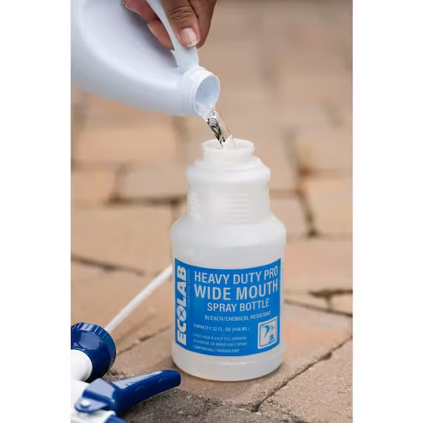 32 Oz. Heavy-Duty Pro Wide Mouth Bleach Resistant Spray Bottle