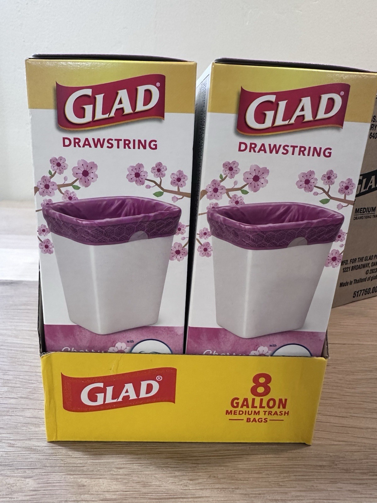 Glad OdorShield, 8 Boxes, Drawstring Trash Bags, Cherry Blossom, 8 Gallon, 160ct