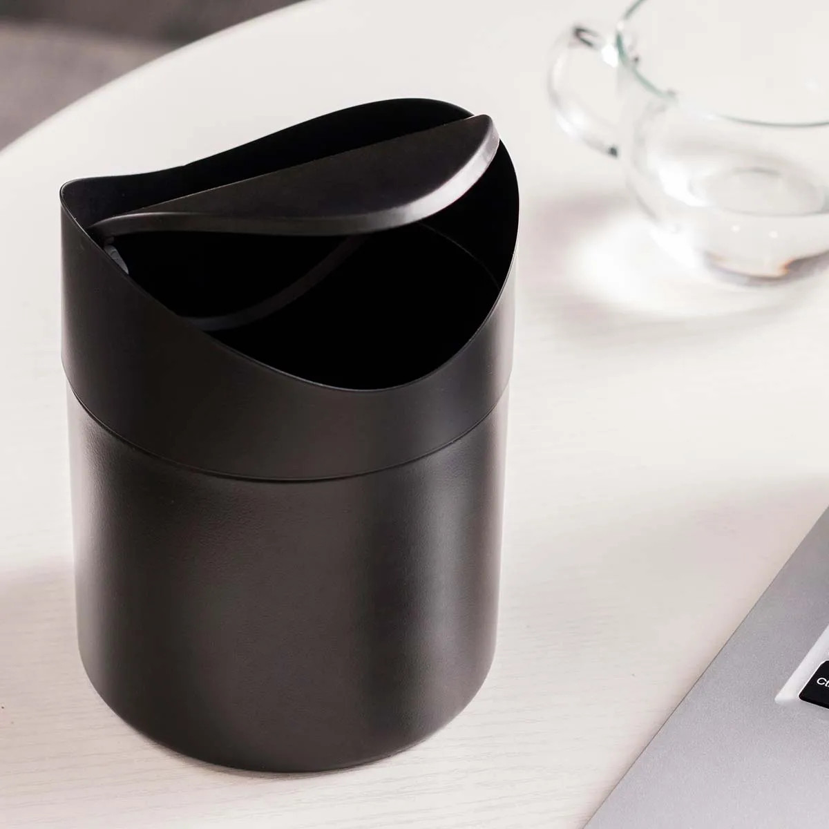 1.3L Mini Desktop Trash Can with Swing Lid,Storage Box，Garbage Waste Bin Organiz