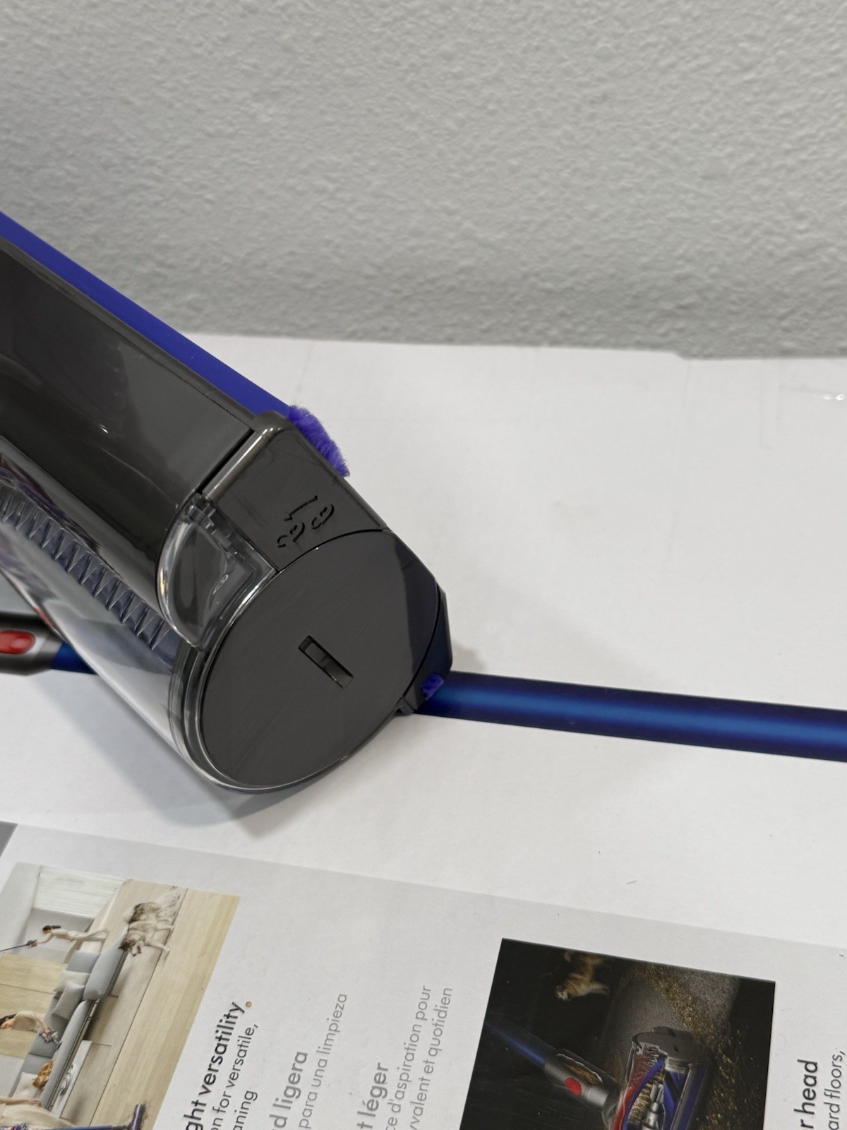 Dyson V8 Cordless Stick Vacuum SV25 #400494-01