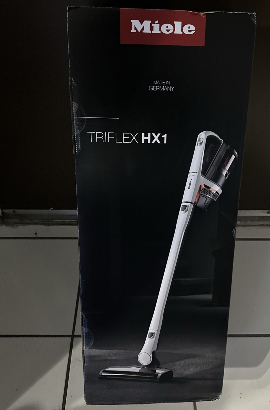 Brand New Miele Triflex HX1 Battery Powered Bagless Stick Vacuum – Lotus White