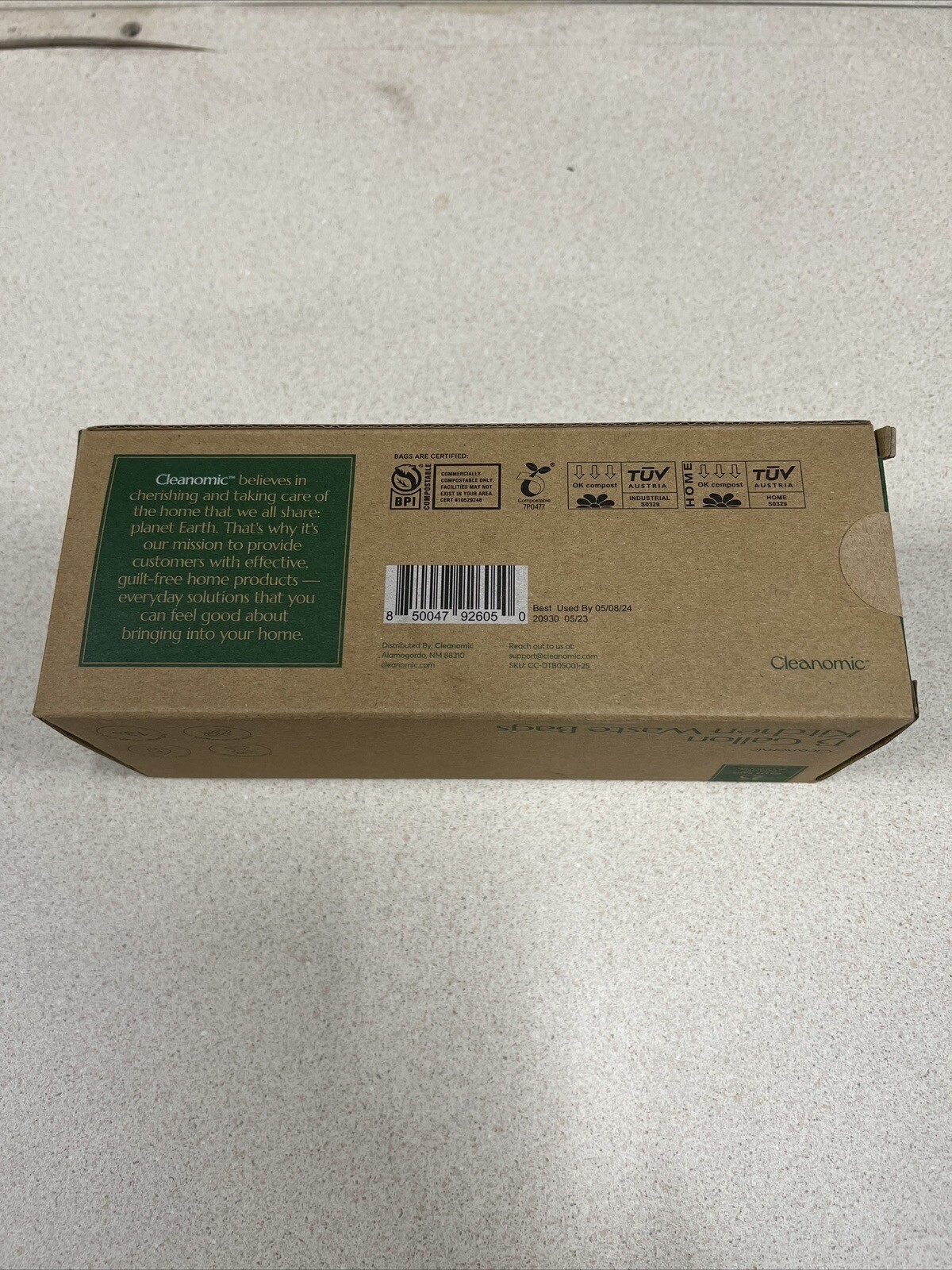 Cleanomic Compostable 13-Gallon Waste Bags -Green Color 60.4 X 74.6 CM (25 BAGS)