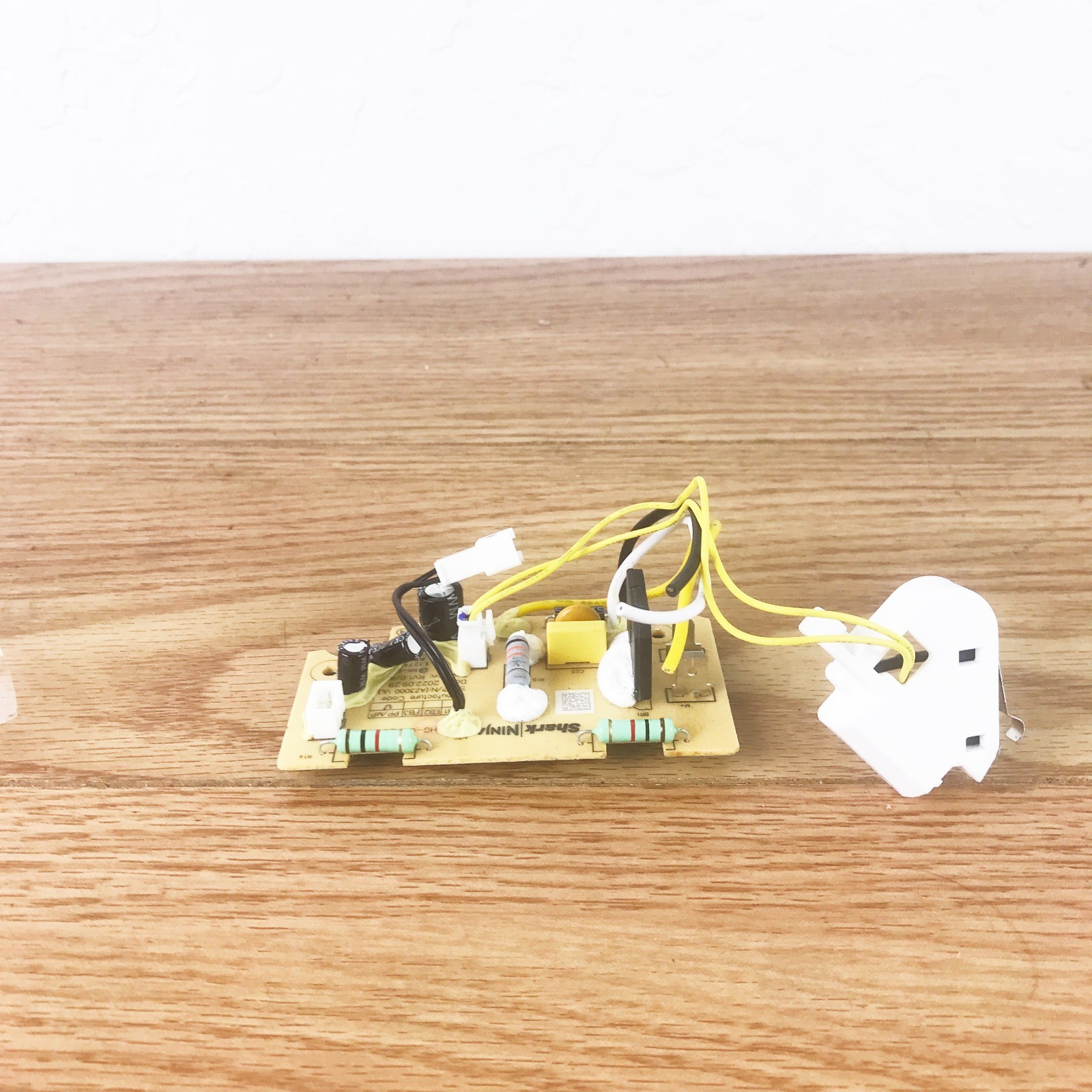 Genuine Shark AZ3002 Stratos Vacuum BRUSHROLL PCB CIRCUIT BOARD W/ SWITCH Part