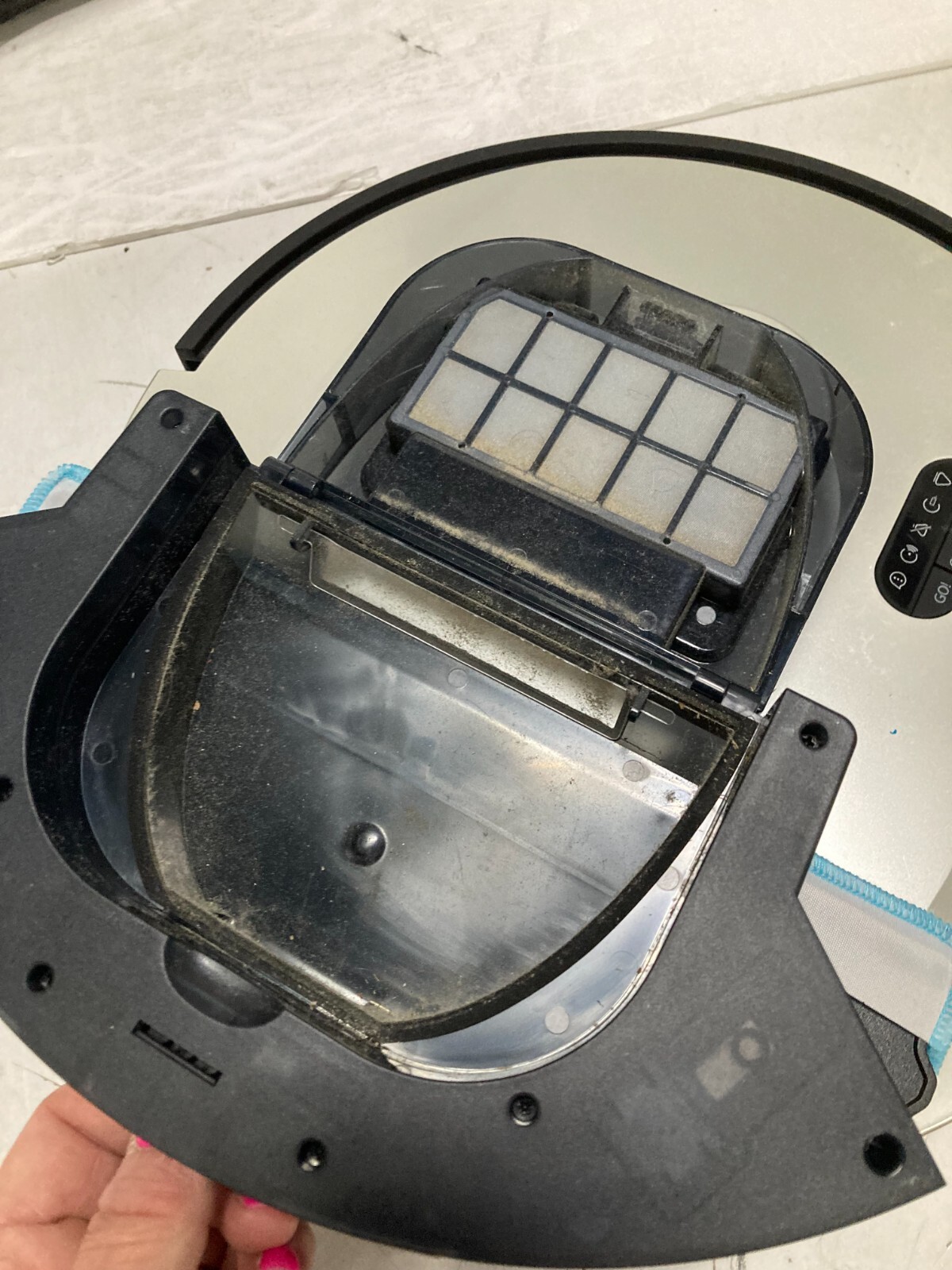 Bobsweep Robotic Vacuum Cleaner and Mop UltraVision Self Empty PET24-7-913