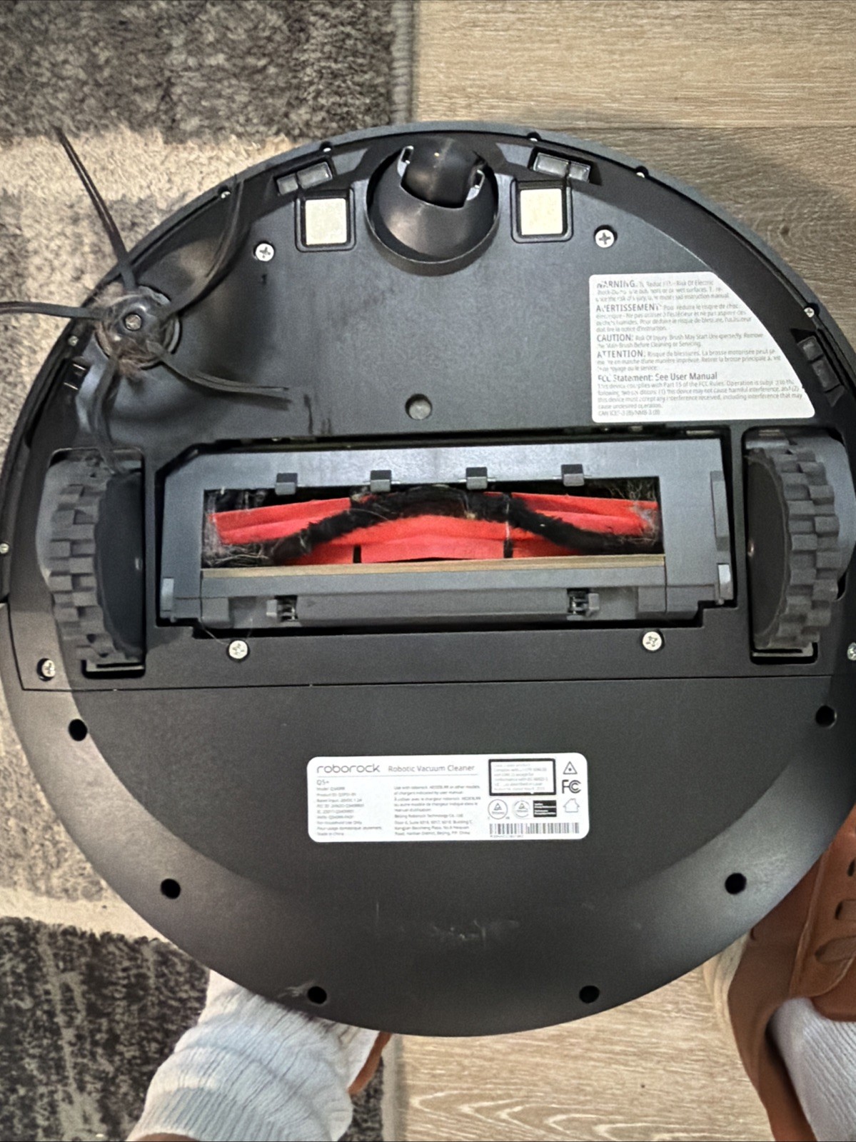 Roborock Q5 Max+ Self-Emptying Robot Vacuum Cleaner And Charger