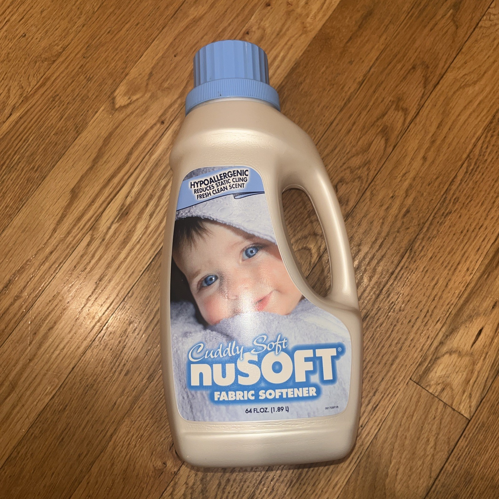 Vintage Malco nuSOFT Fabric Softener 64 oz Liquid Cuddly Soft 2002