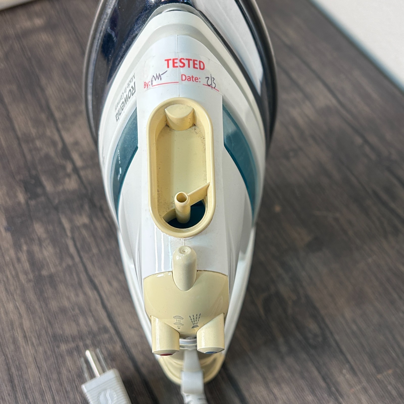 ROWENTA Commercial Professional Steam Iron DE 880 Germany INOX 1400 Watts 4641