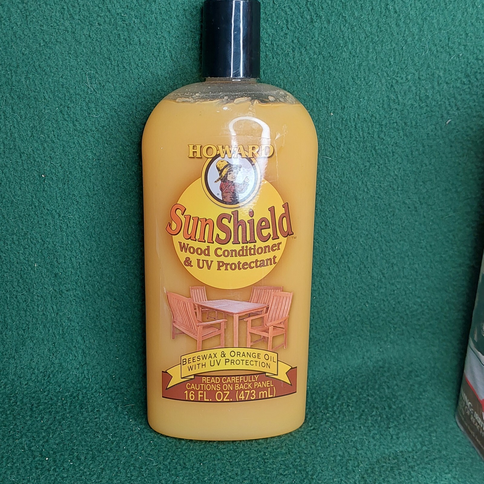Howard SunShield Outdoor Wood Furniture Wax with UV Protectant 16oz bottle