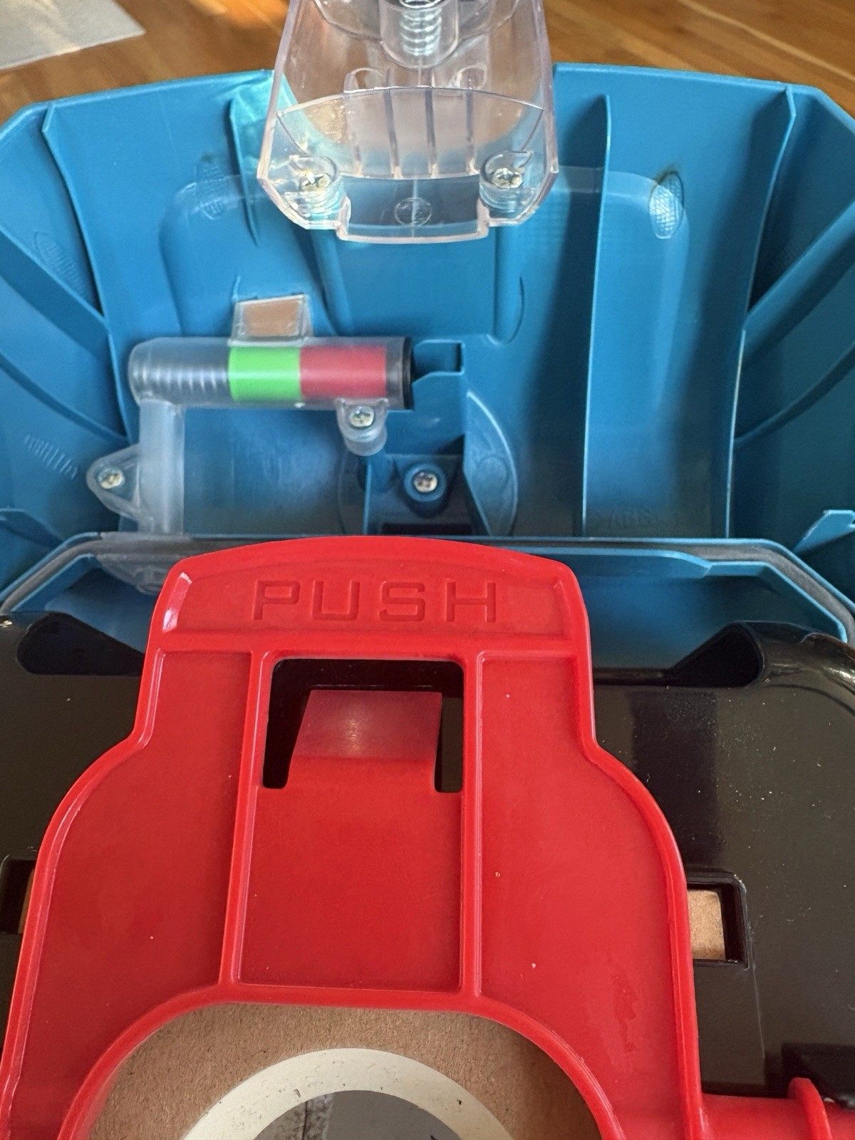Hoover WindTunnel Tempo Vacuum – Upright Bagged -UH30301 in Miami.