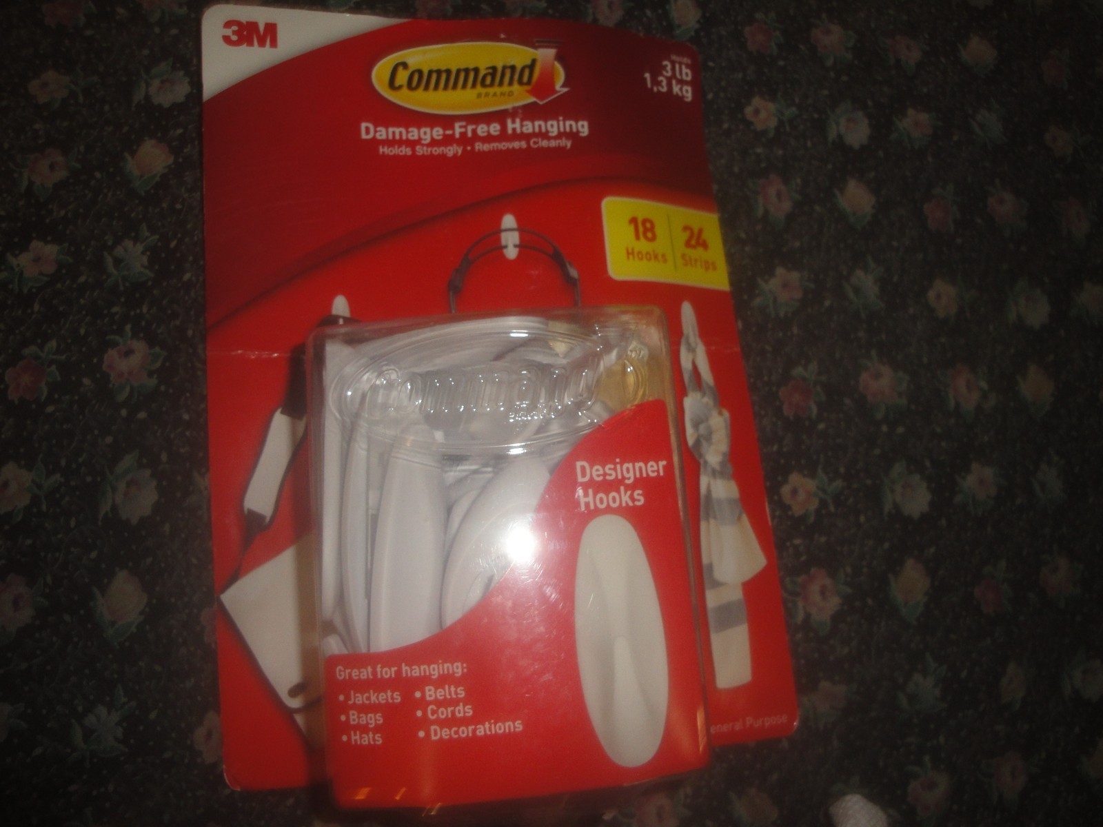 3M Command DESIGNER Hooks Pack | 18 Hooks 24 strips | 3 lbs #899562. Sealed