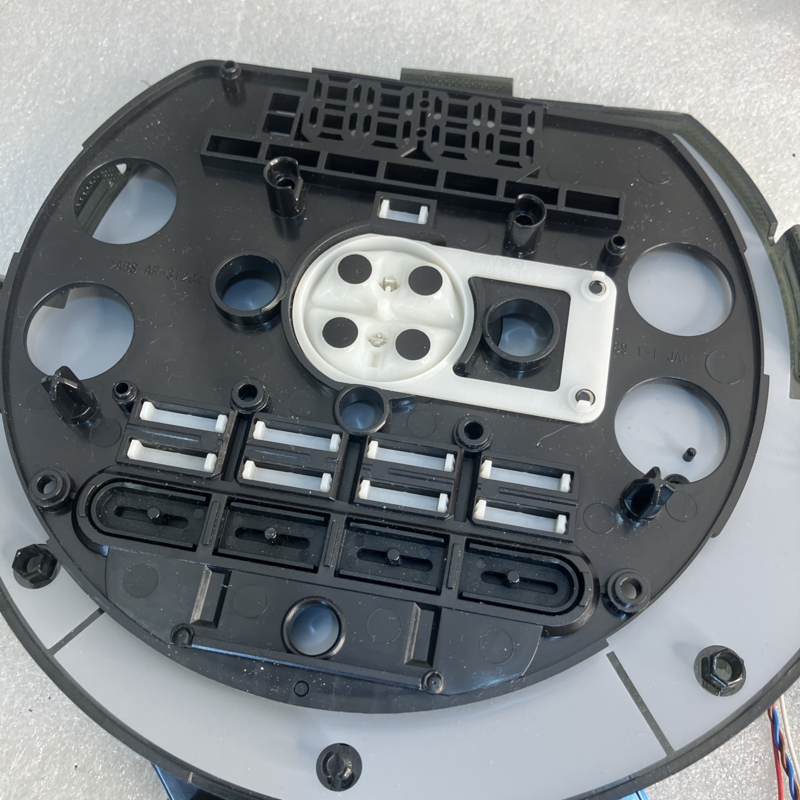 iRobot Roomba 805 Robotic Vacuum part, Circuit Board, All Sensors & Connections