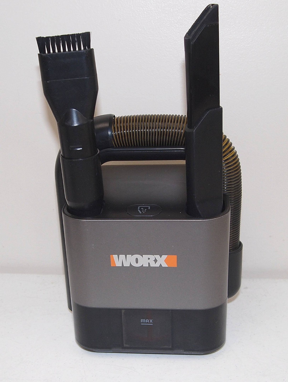 Nice! Works! WORX #WX030L 20v COMPACT VACUUM CLEANER Vac with BATTERY & CHARGER!