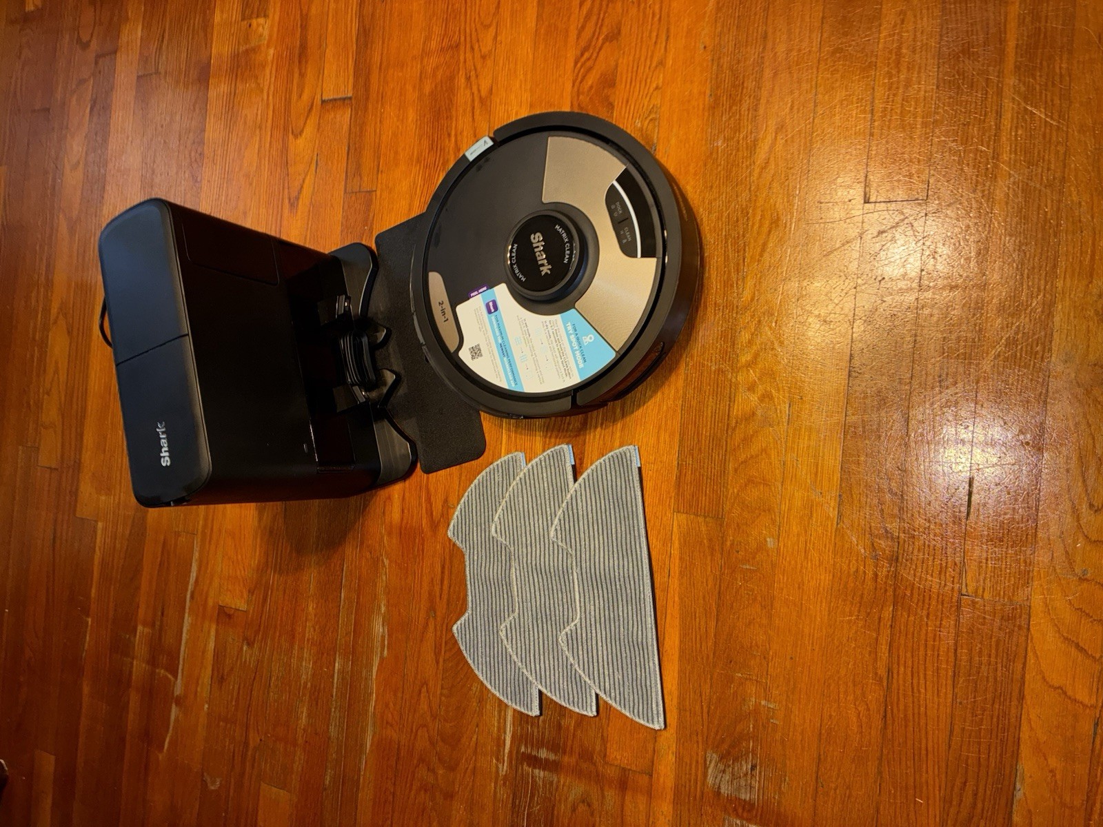 Shark Matrix Plus 2-in-1 Robot Vacuum Mop Sonic Mopping