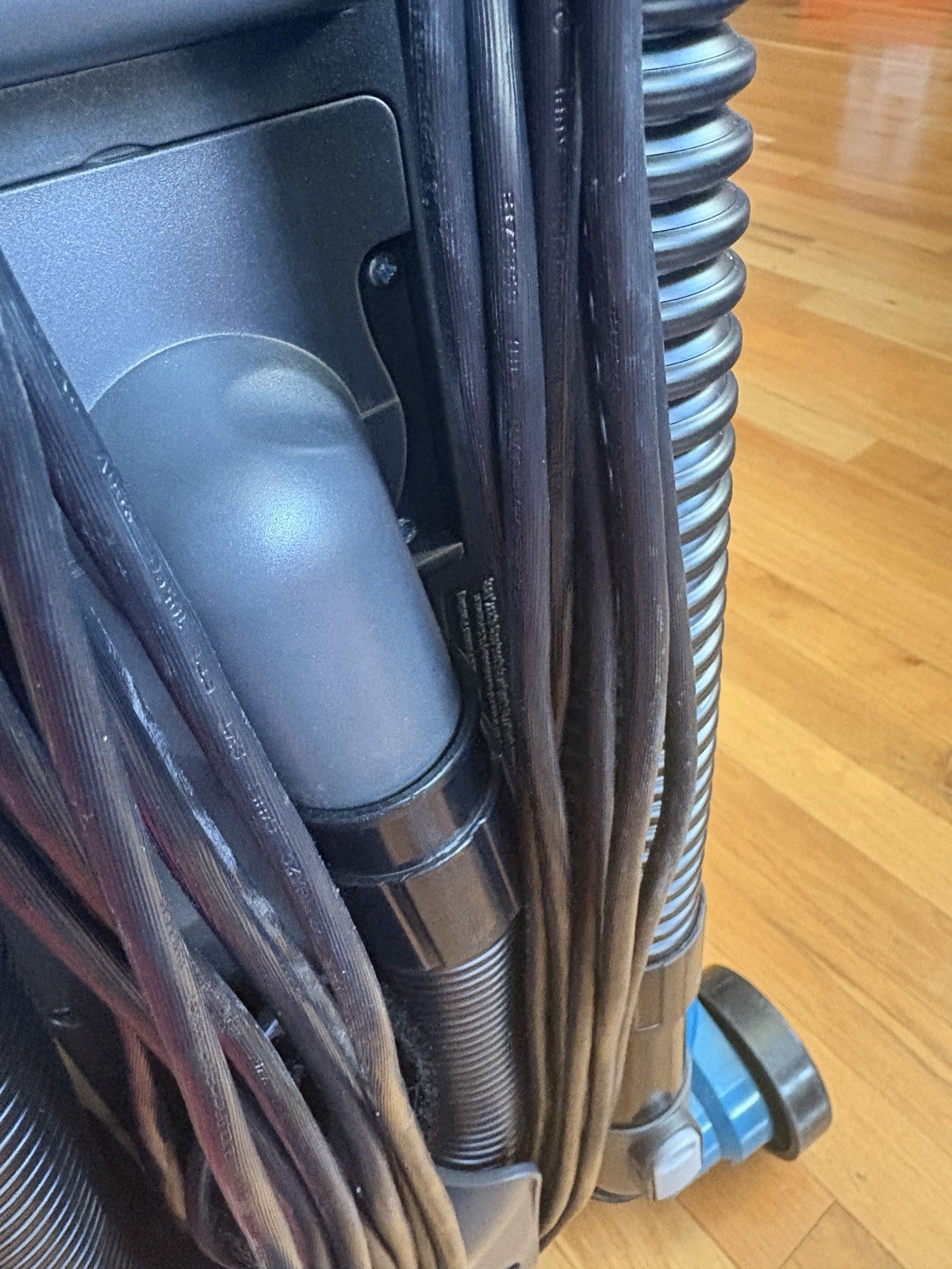 Hoover WindTunnel Tempo Vacuum – Upright Bagged -UH30301 in Miami.