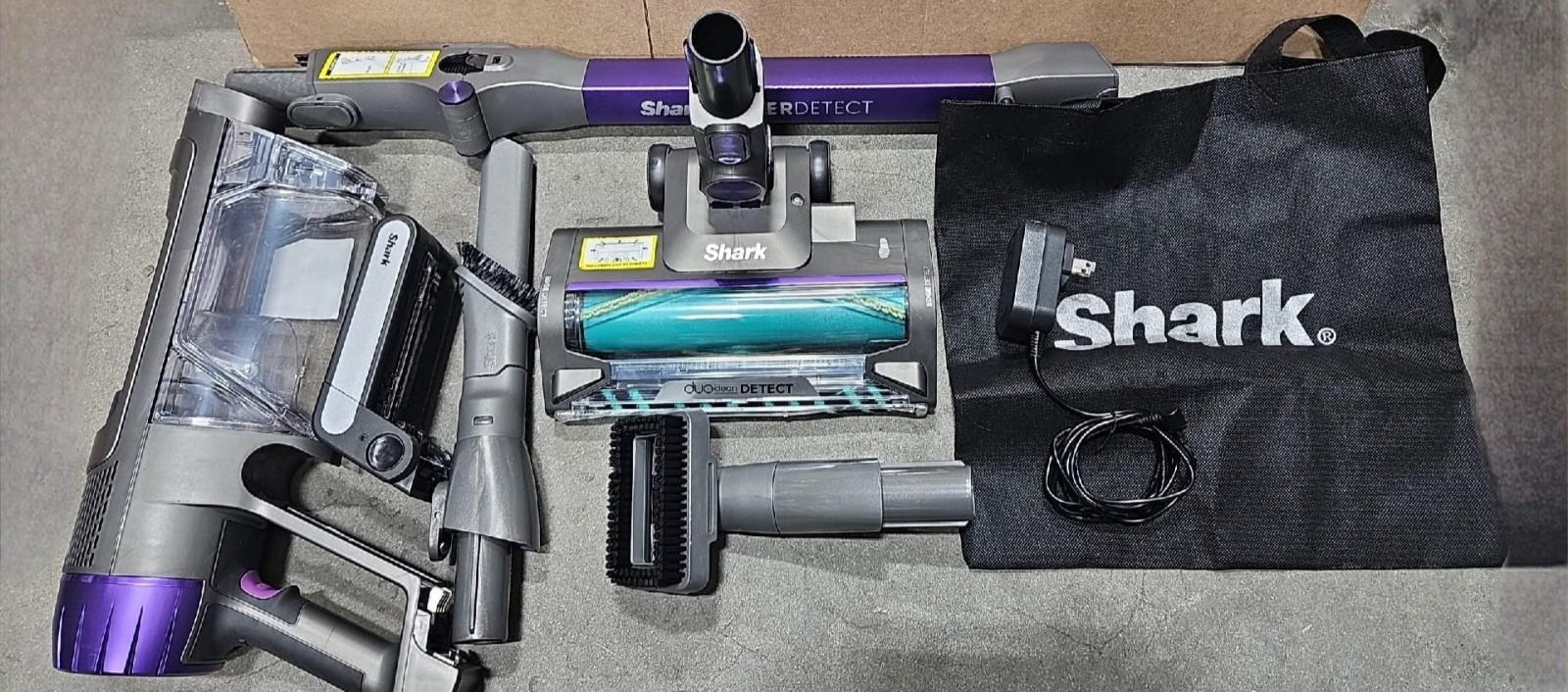 Shark IP1251 Powerdetect Cordless Stick Vacuum – Pre Owned – Great Condition