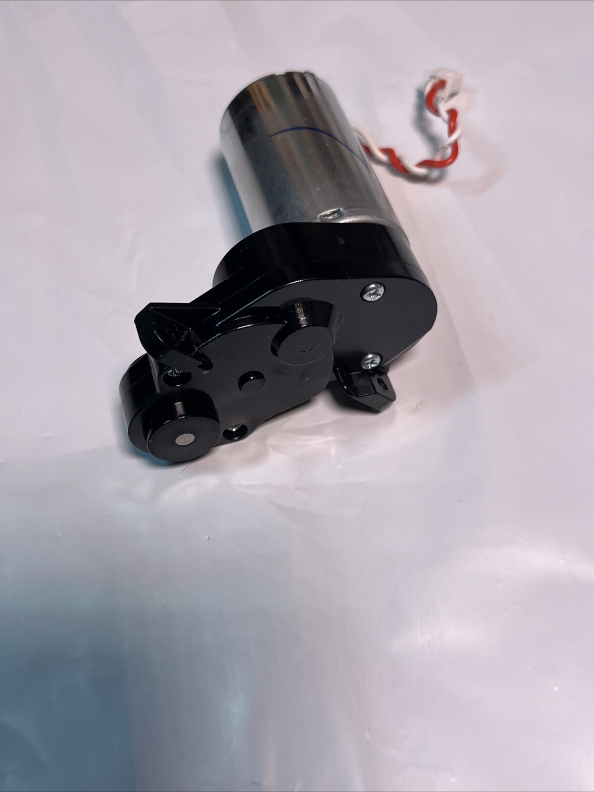 OEM iRobot Roomba Combo Essential Cleaning Head Roller Brush Motor Essential OB