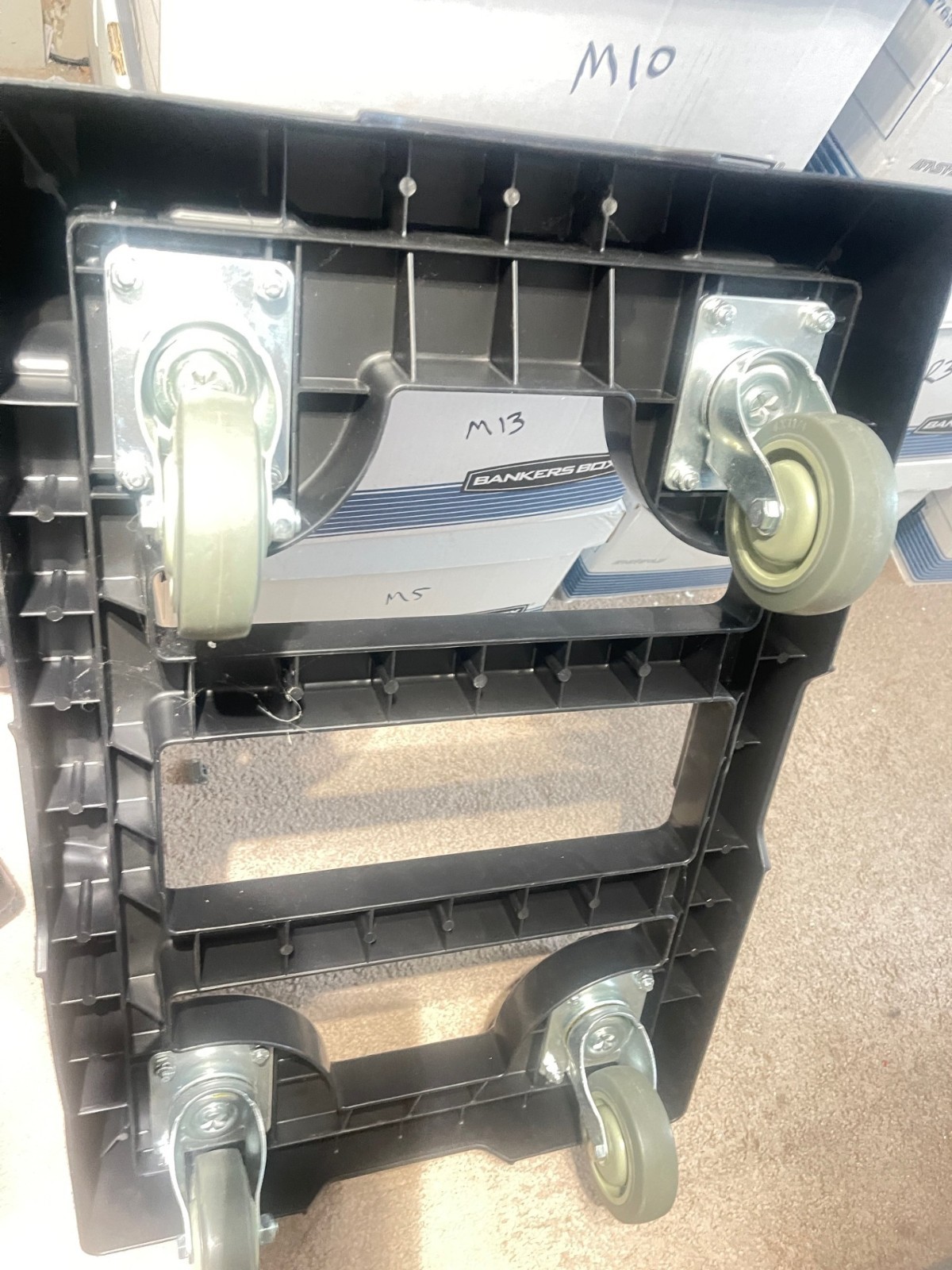 USED QUANTUM STORAGE SYSTEMS Dolly 1,000 lb Load Capacity 24 in x 15 in x 8 in