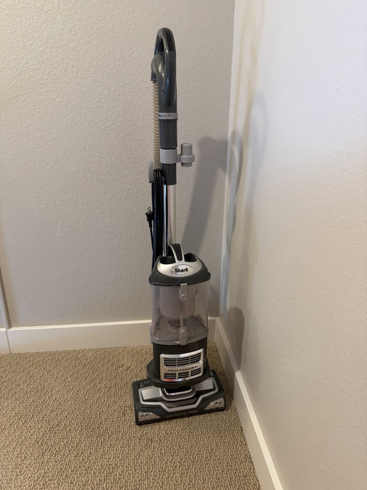 Shark Navigator Professional Lift-Away-Used and In Great Condition. Tested