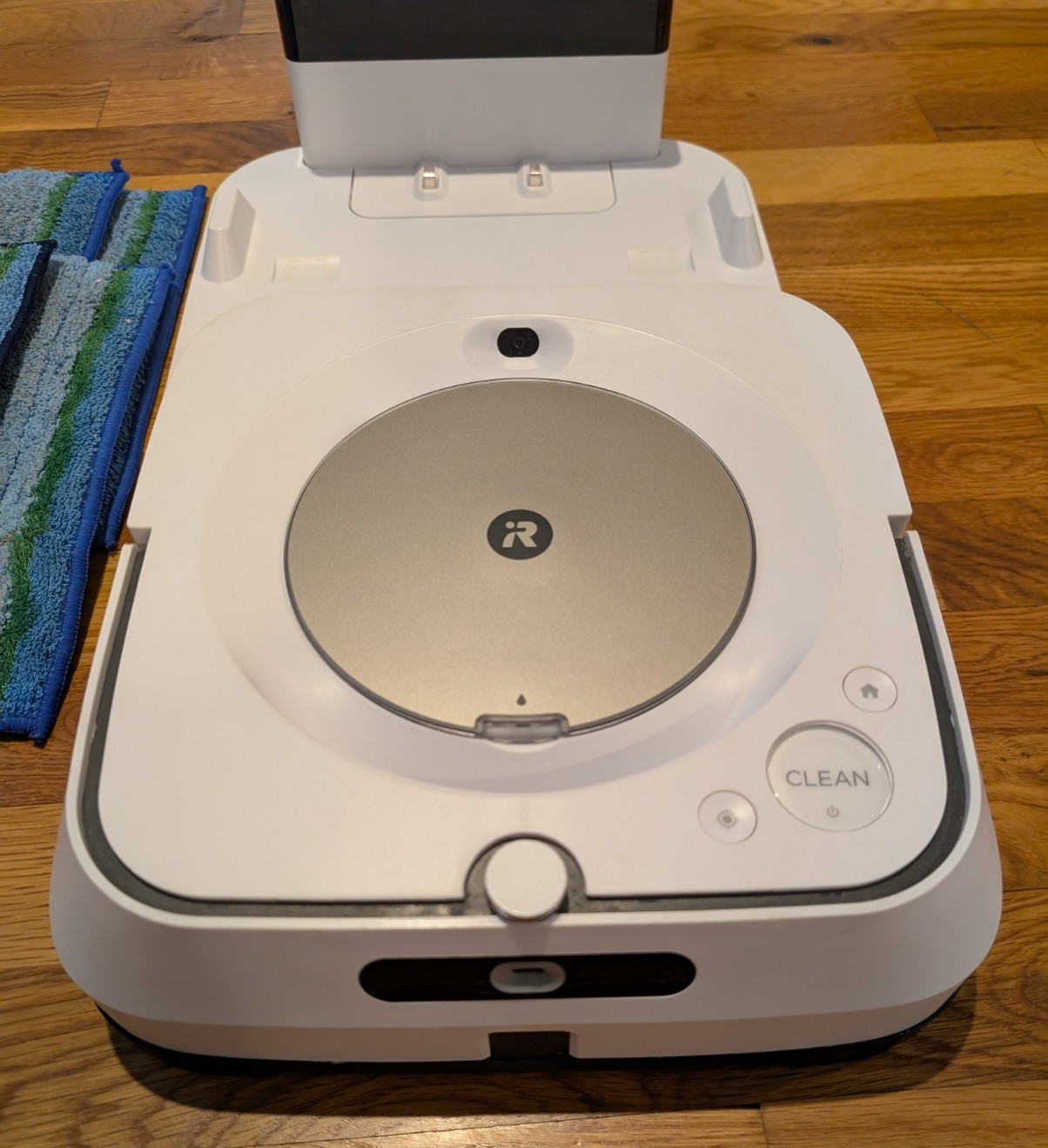 iRobot Braava Jet m6 M611020 Wi-Fi Robot Mop