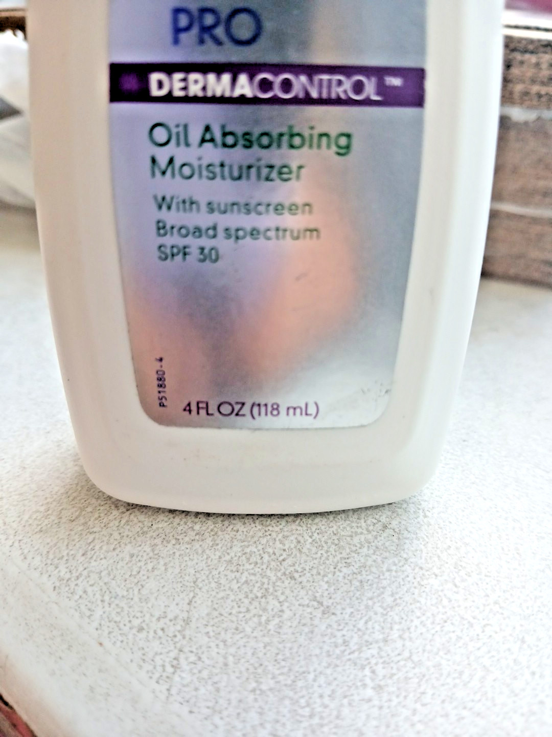 Cetaphil DermaControl Oil Absorbing Moisturizer with SPF 30 4 fl oz – 4 fl oz (