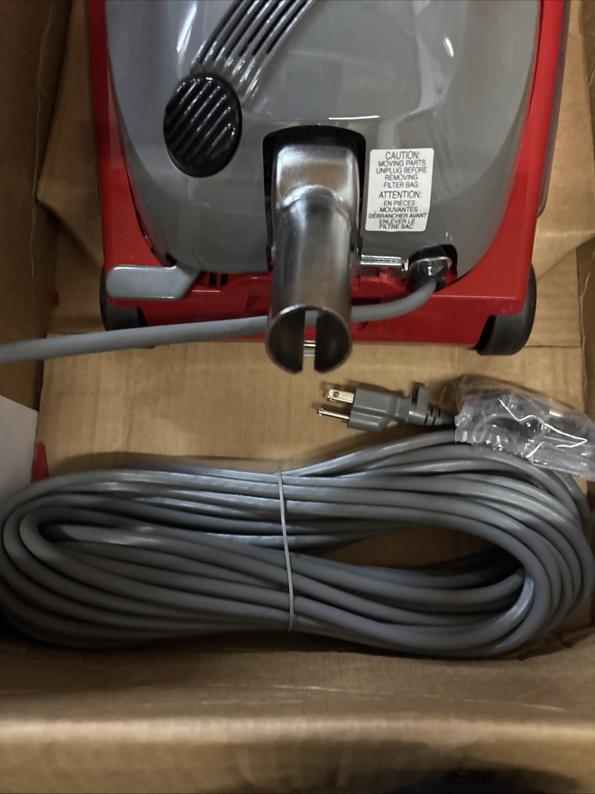 Sanitaire TRADITION SC684G 12″ Upright Vacuum – Red