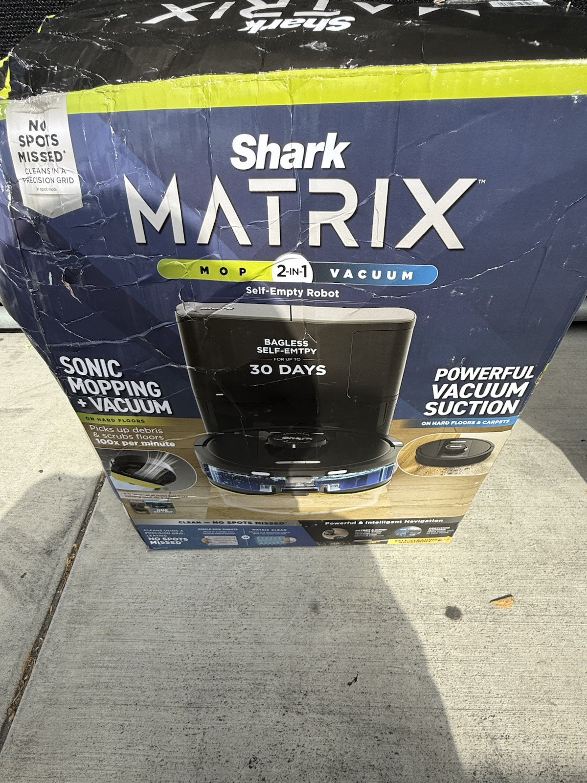 SHARK MATRIX PLUS 2-IN-1 SELF-EMPTY ROBOT VACUUM AND MOP – BLACK/SILVER
