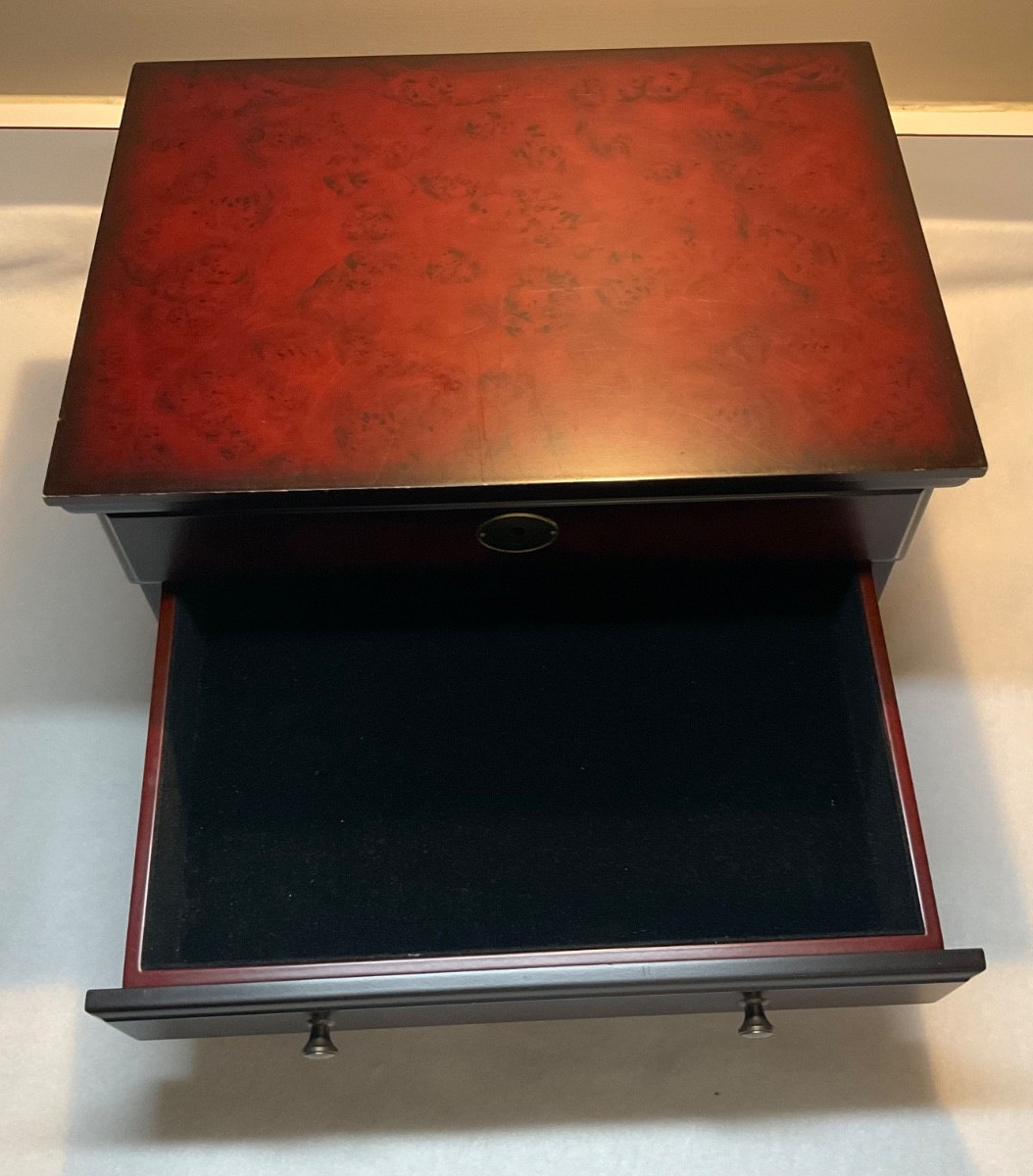 Rare 6HKS Vintage Mens Wooden Jewelry Keepsakes Box With Key. Hard to Find.