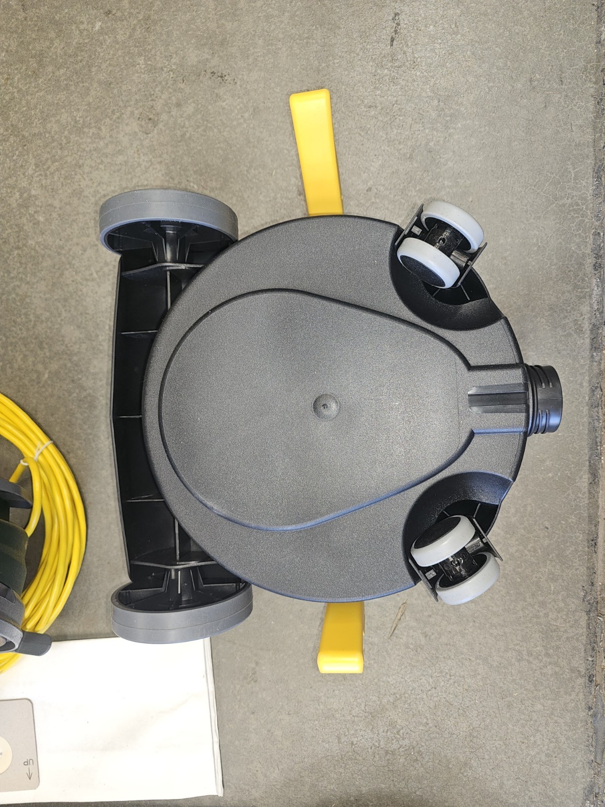 TENNANTCanister Vacuum, 12 gal. CapacityMfr #1252617Zoro #G6175021