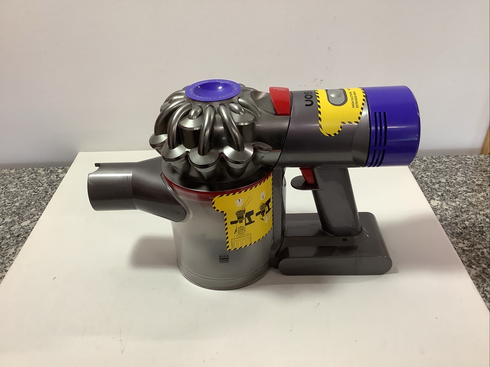 Dyson V7 SV11 MOTORHEAD Cordless Stick Vacuum MOTOR BODY Weak battery