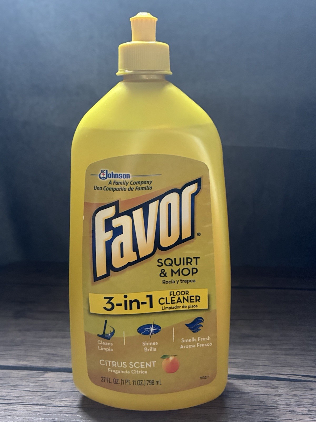 Favor Squirt Mop Cleaner Citrus Scent-27 Fl. Oz. by SC Johnson New