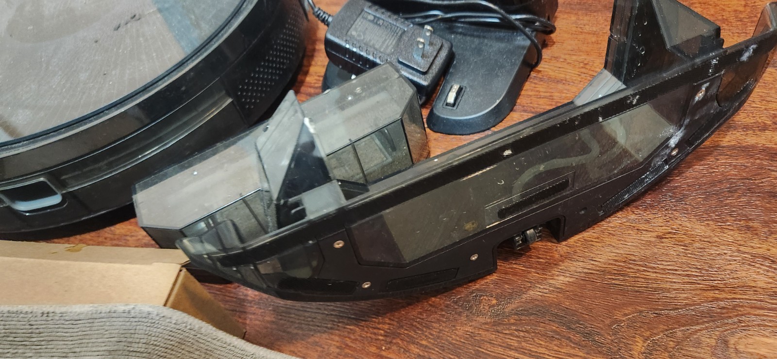 Robot Vacuum and Mops Cleaner Z50 – 3000Pa Suction, Wi-Fi App, Alexa Comp.