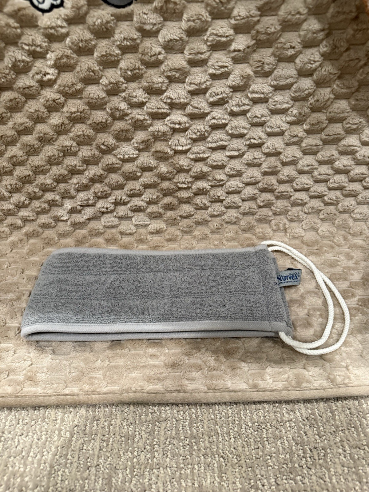 Norwex 25″ Body Scrubber Gray Baclock & 2 Wash Cloths Blue / Green
