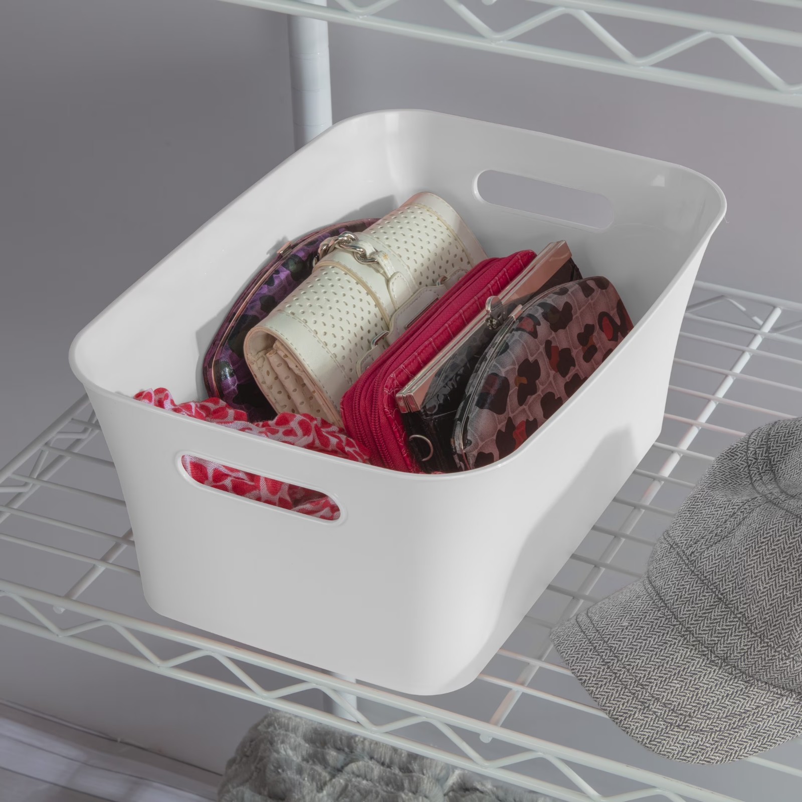 Mainstays Medium White Plastic Storage Bin, 13.8 in x 9.5 in x 5.8 in (4 Pack)