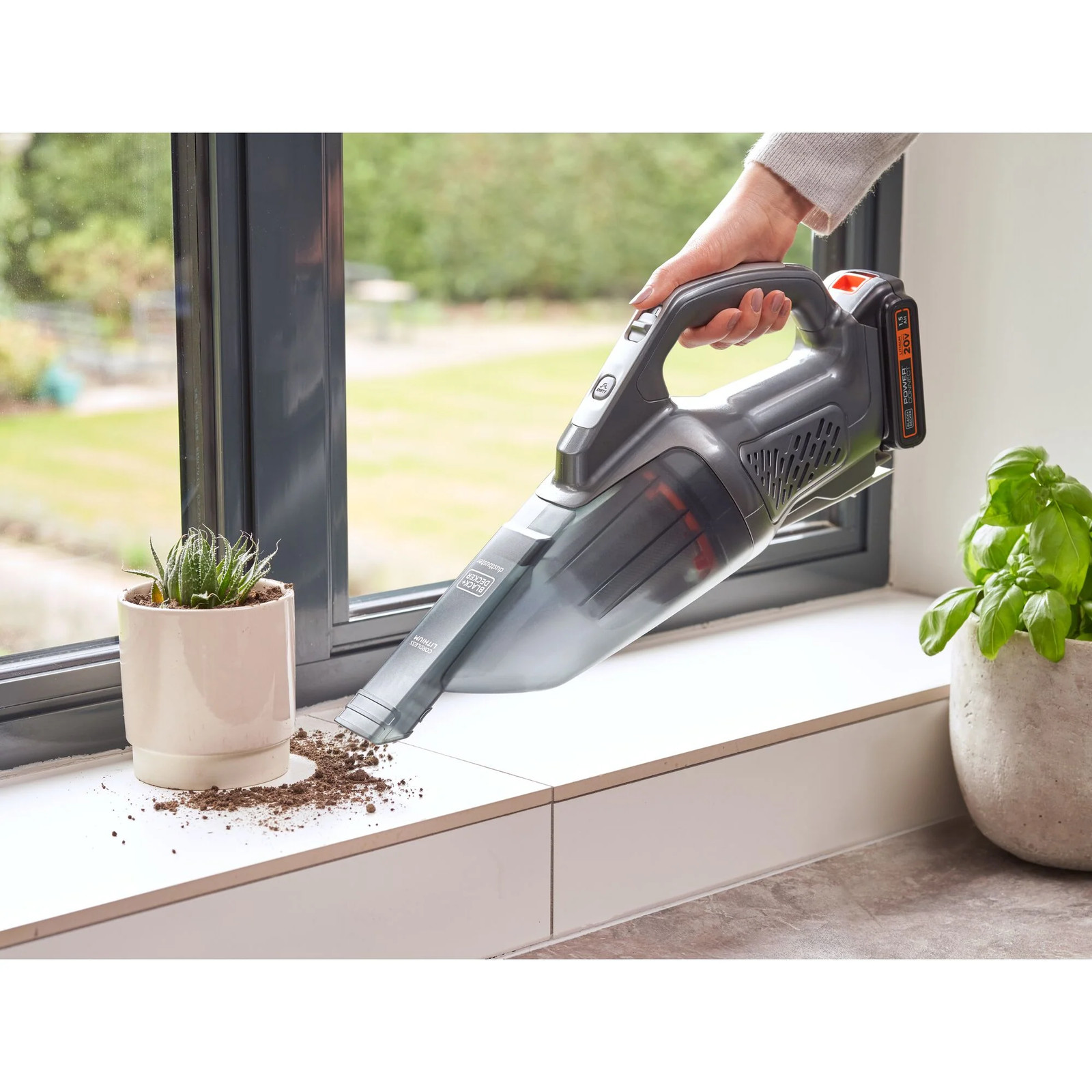 BLACK+DECKER dustbuster® 20V MAX* POWERCONNECT™ – BCHV001C1